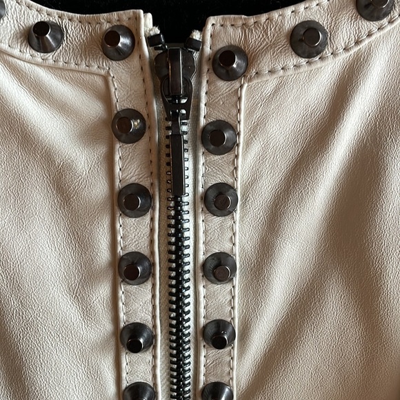 Bebe Ari White Studded Leather Dress Sz S - Picture 8 of 10